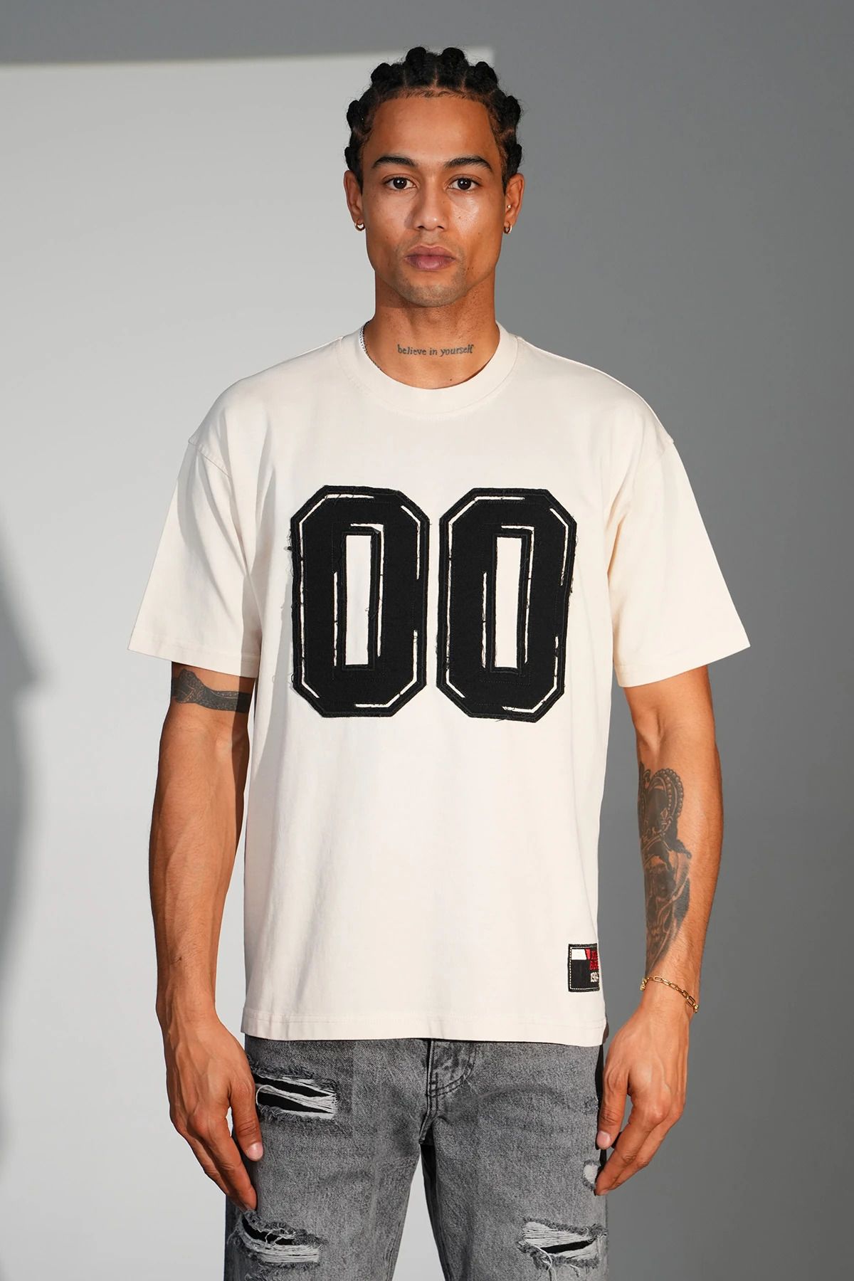 İkao 00 Nakışlı Oversize Tişört
