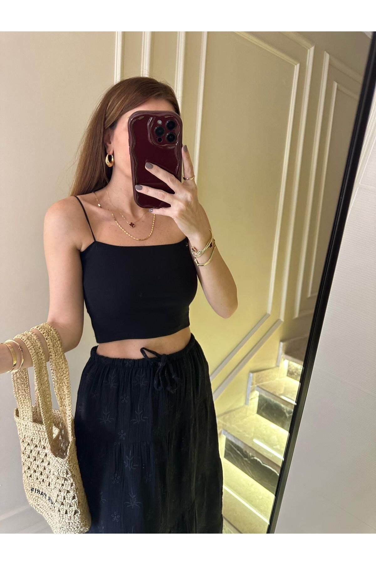 Chamakh Siyah Straplez Askılı Crop