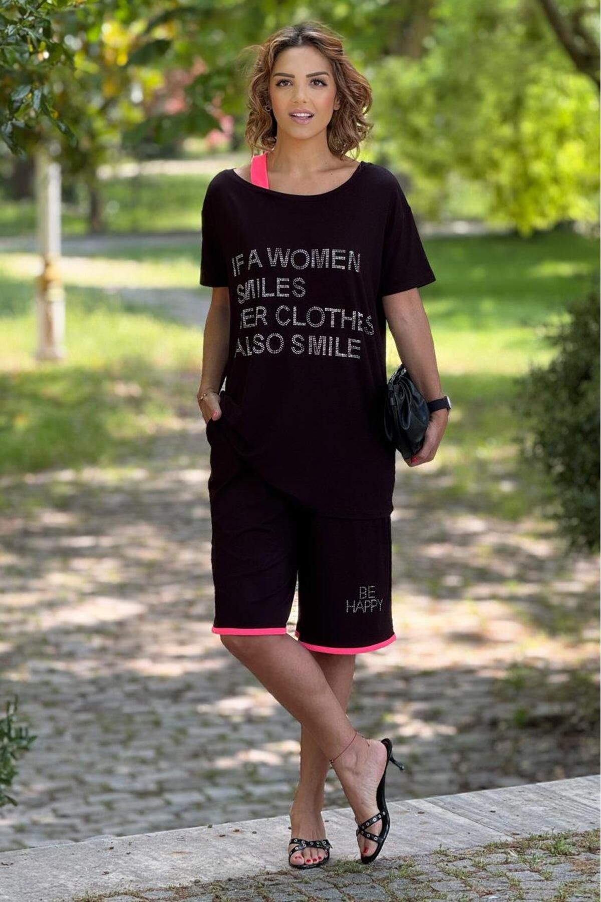 Nevin Kaya Moda Siyah Pembe Askı Detaylı Taşlı Tasarım Şortlu Takım