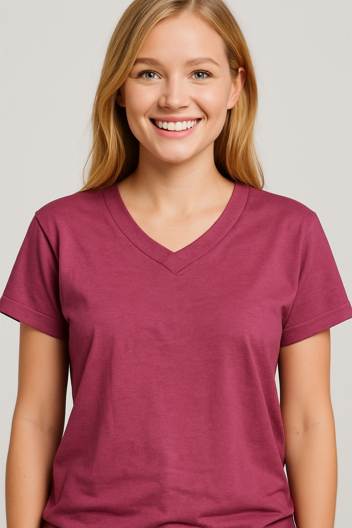 İpek Tekstil %100 Pamuk Kadın Penye Modal Bindirmeli V Yaka Yırtmaç Detaylı T-Shirt
