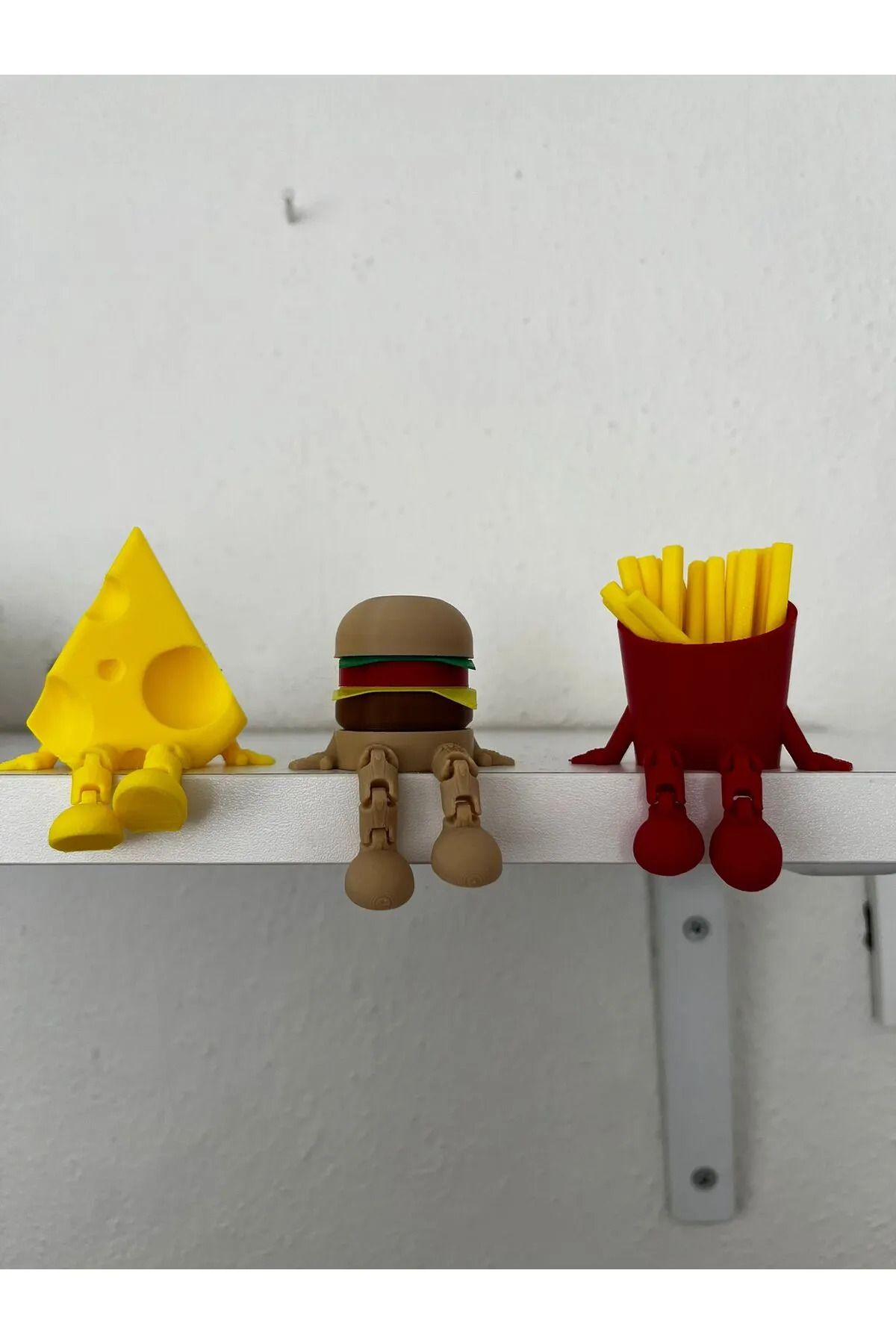 The Plasti Sevimli Fast Food Köşesi 3’lü Biblo Seti - Hamburger - Patates Kızartması - Peynir - Dekoratif Obje