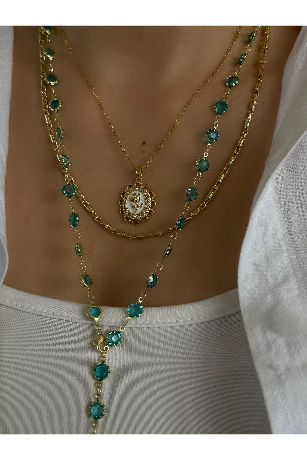 DKY Collection Çiçek (Gül) Kabartmalı İnci Detay Çelik Kolye