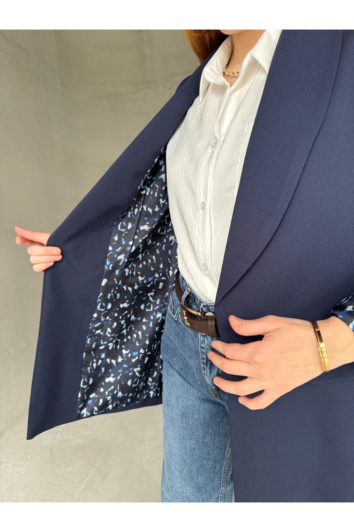 Cappmoda CKT-12435 Lacivert Leopar Astarlı Vatkalı Kruvaze Yaka Blazer Ceket