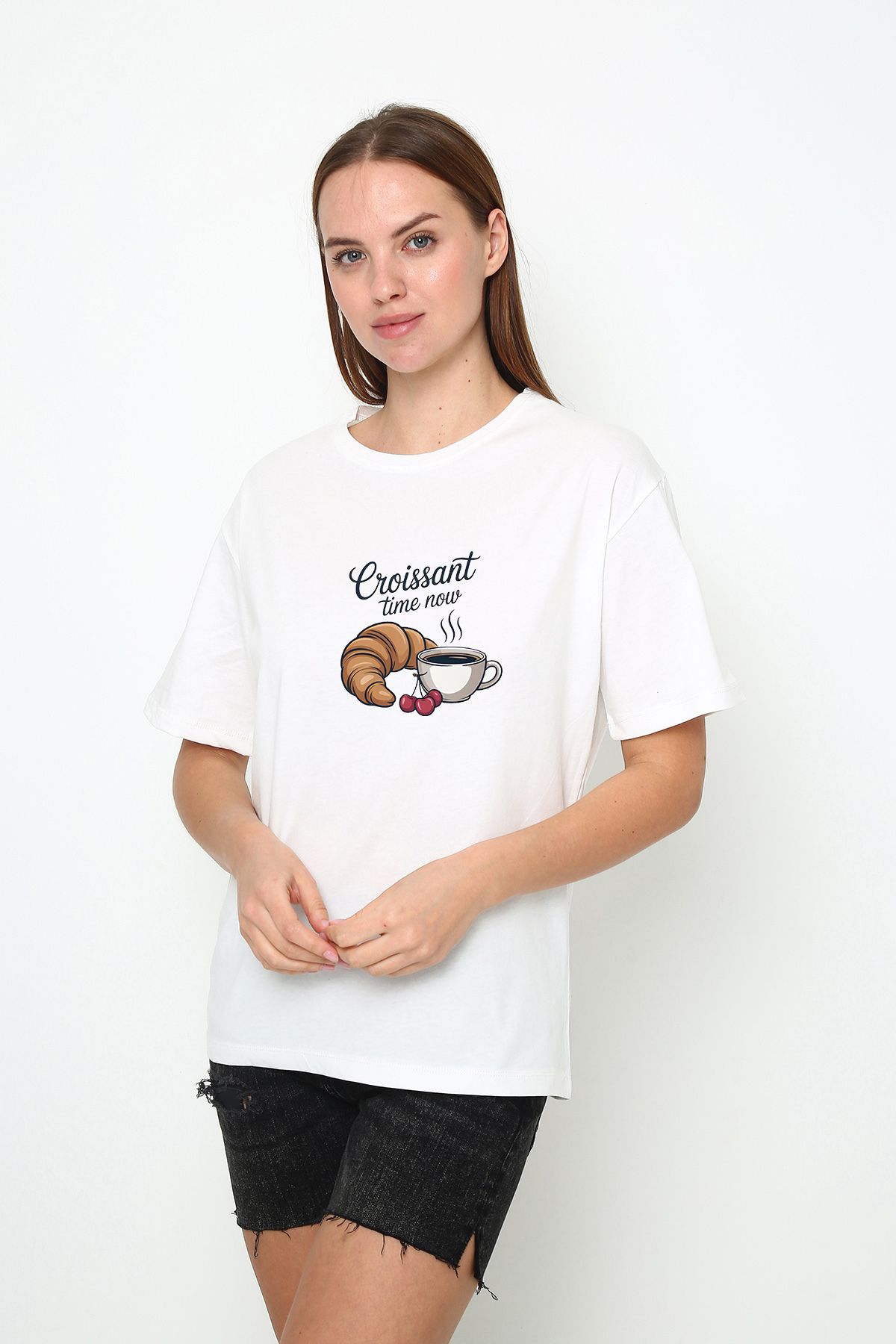vikitekno oversize renkli kruvasan baskılı kadın t-shirt