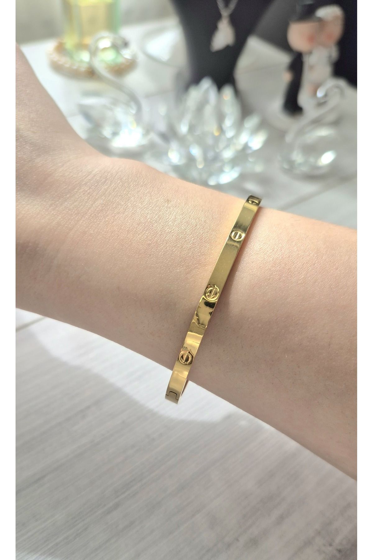 FASON COLLECTION Gold Çelik Kelepçe-Bileklik (Kararmayan ve Alerji Yapmayan Çelik Malzemeden Oluşur)