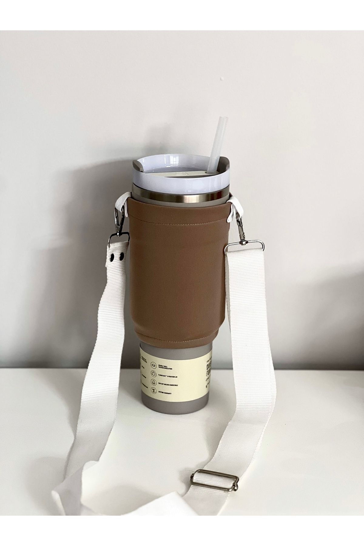 JACA Quencher Pipetli 1.18 Lt Termos Uyumlu Omuz Askılı Kilif Çanta Ve Beyaz Omuz Askisi Aksesuar