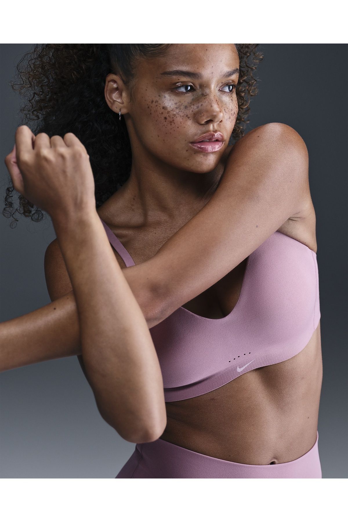Nike Alate Minimalist Light-Support Padded Convertible Kadın Bra NDD SPORT