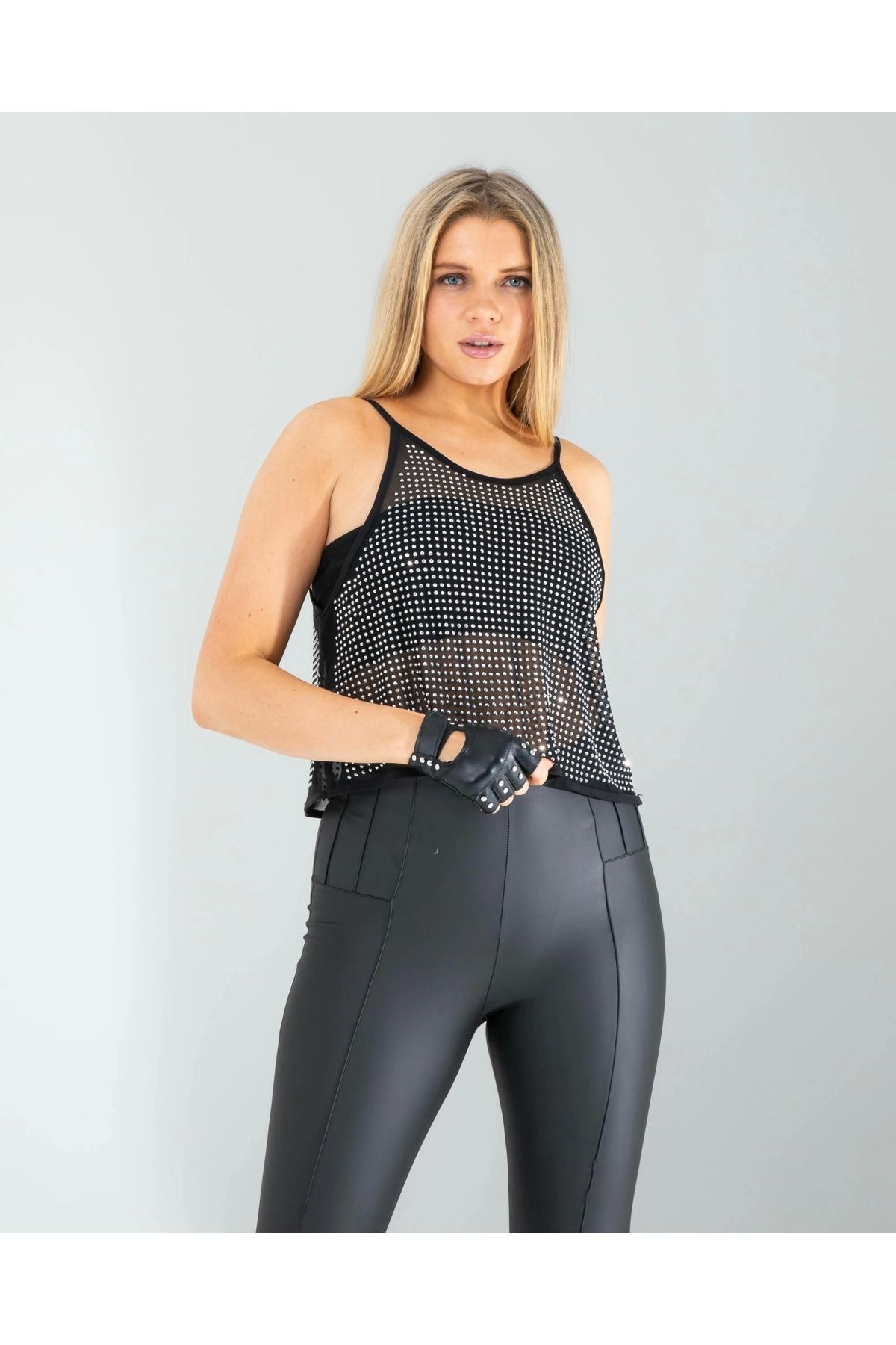 OurStyles Tasli Transparan Crop – Uygun Fiyatlı, Hızlı Kargo, Trend Ürün