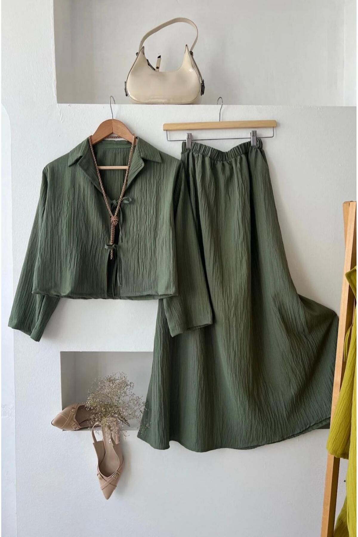 MODA iki bağlamalı gofre etekli takım