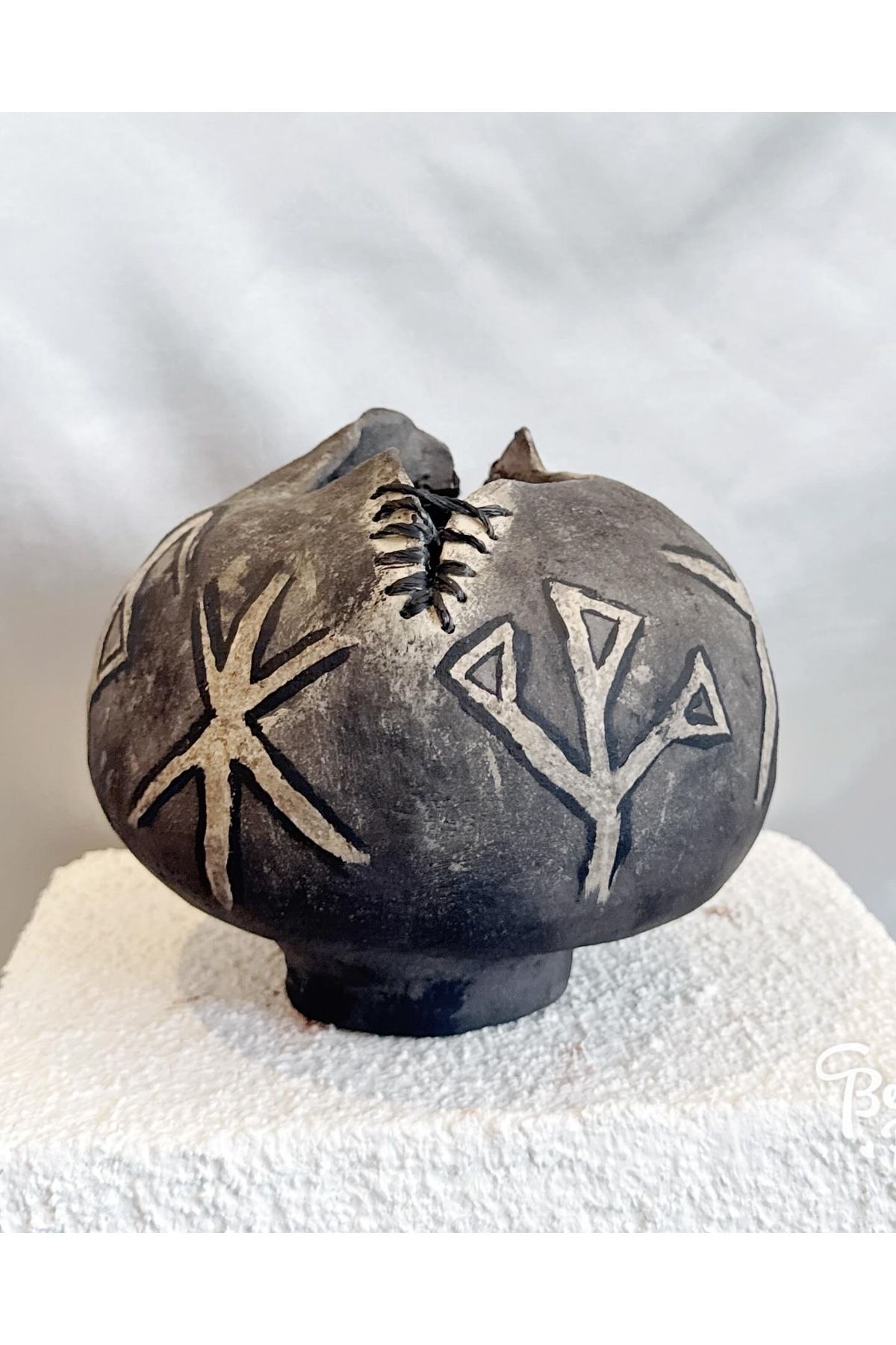 Whitecrow art Vegvisir – El Yapımı Dekoratif Seramik Obje | Viking Tılsımı | Akrilik Boya ve Vernik