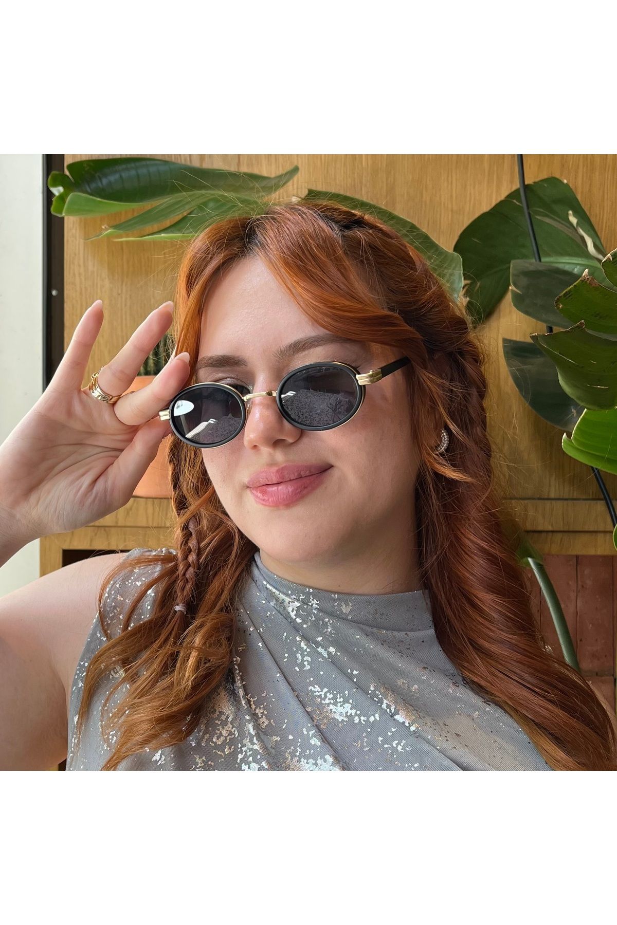 NOYZZ Elon Siyah Çerçeve Siyah Cam Oval Retro Kadın Güneş Gözlüğü