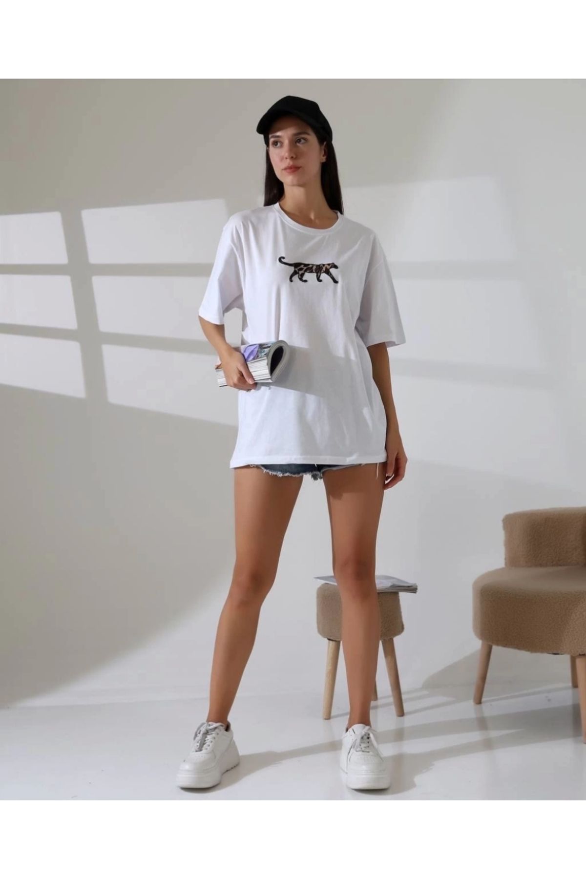MODA Kaplan nakış işlemeli Oversize tişört