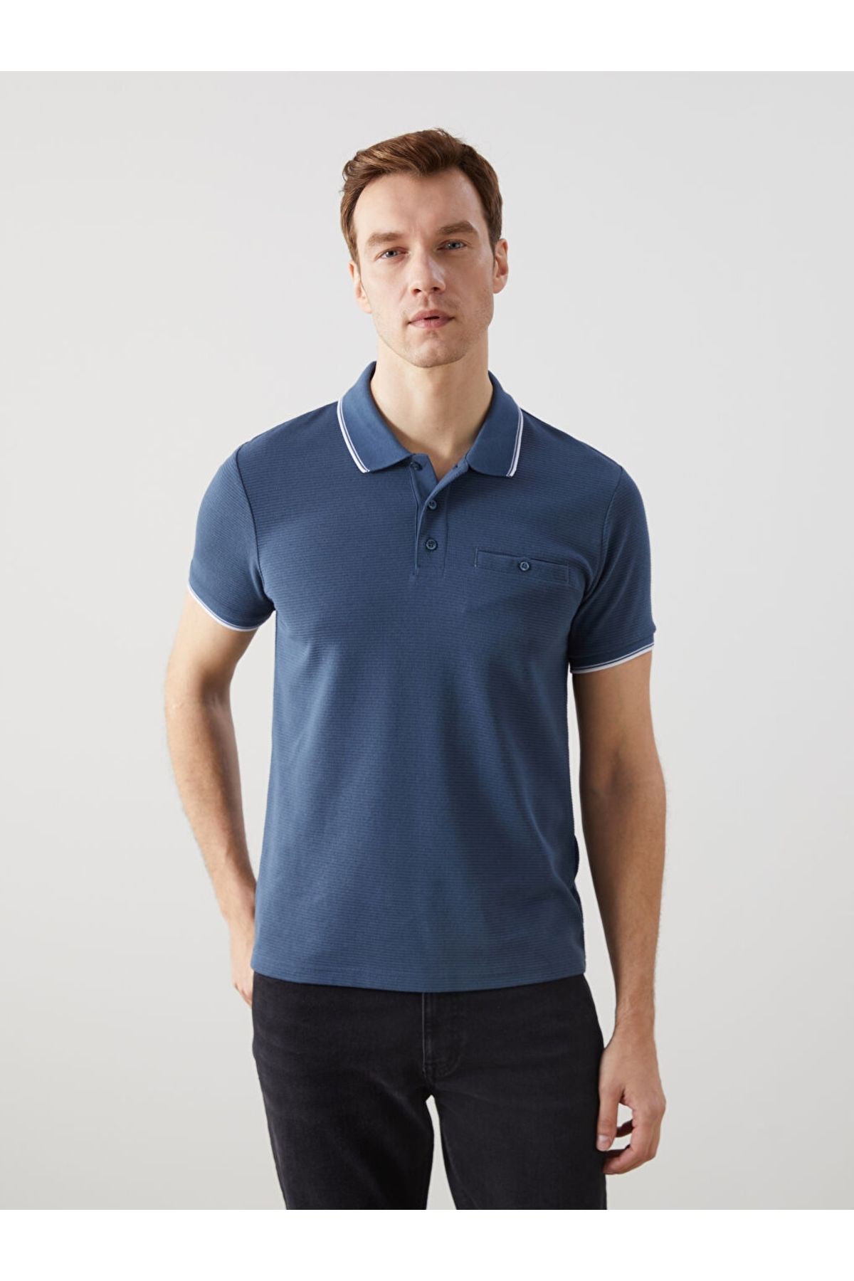 LC Waikiki LCWAIKIKI Classic Polo Yaka Kısa Kollu Erkek Dokulu Tişört