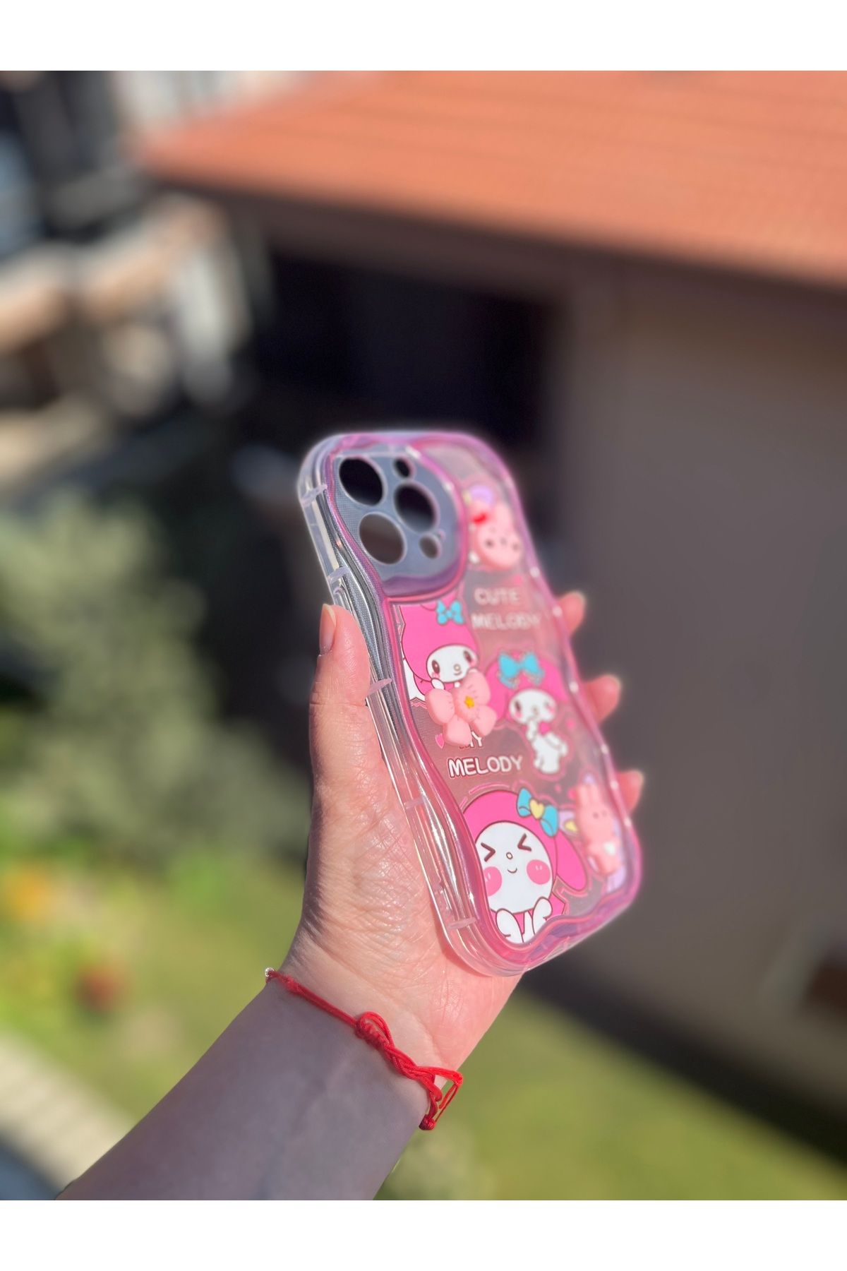 Serena Company iPhone 14 Pro Max Pembe Karakter Detaylı Kabartmalı Telefon Kılıfı