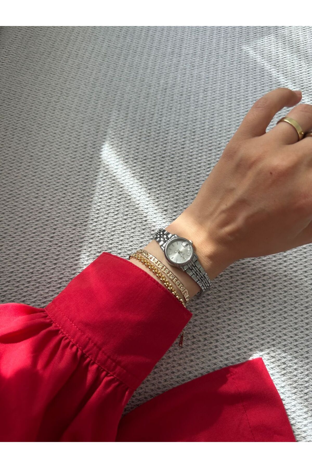 MERW Adrina Model Gümüş Beyaz Renk Metal Kordon Vintage Seri Kadın Kol Saati