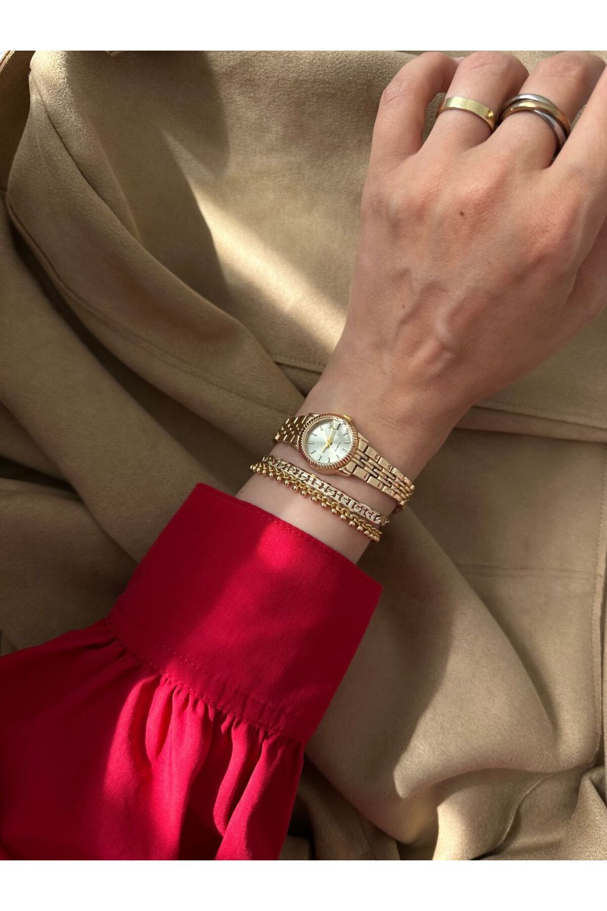 MERW Adrina Model Gold Yeşil Renk Metal Kordon Vintage Seri Kadın Kol Saati