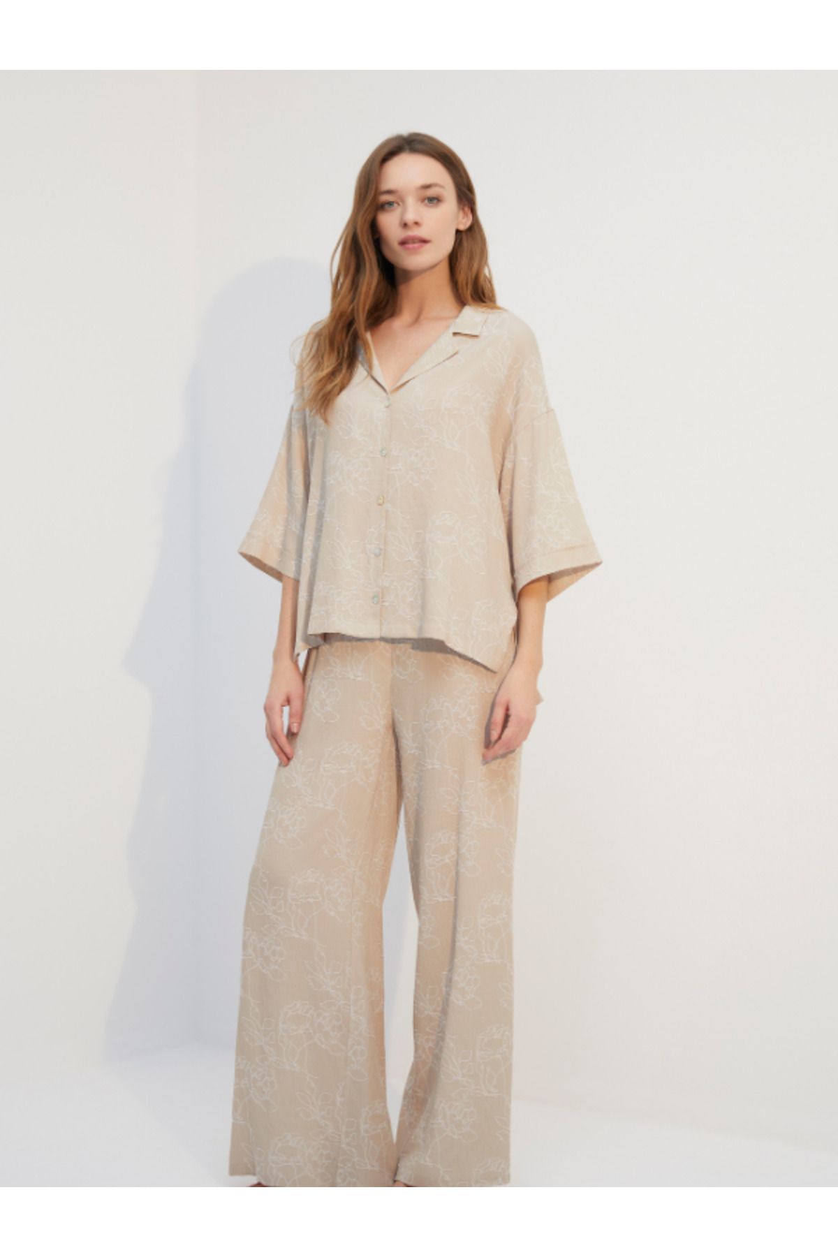 BONJOUR MADAME Jakar Sabahlık Büstiyer Pantolon Pijama Takım 3 Lü Set BJM-1718 Bej