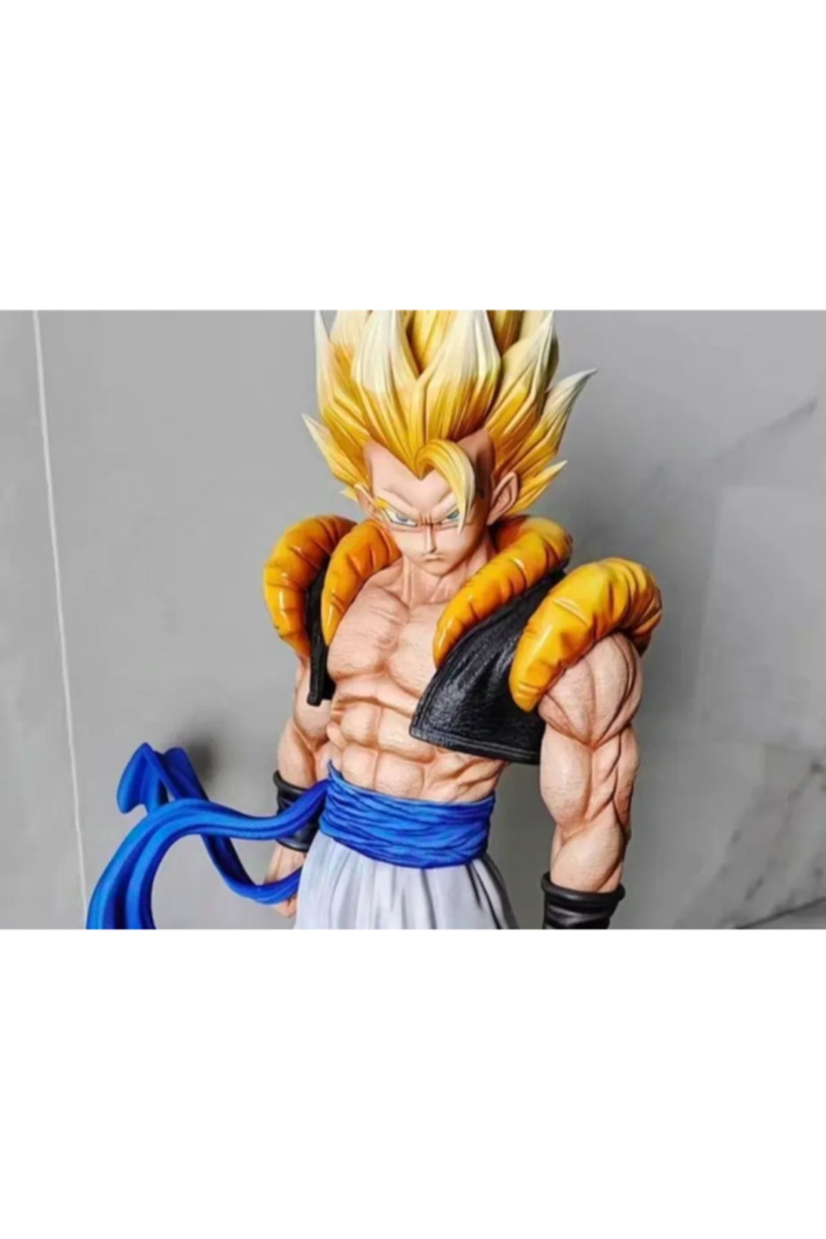 NOMOTHETIC Goku Figürü – Dragon Ball Temalı