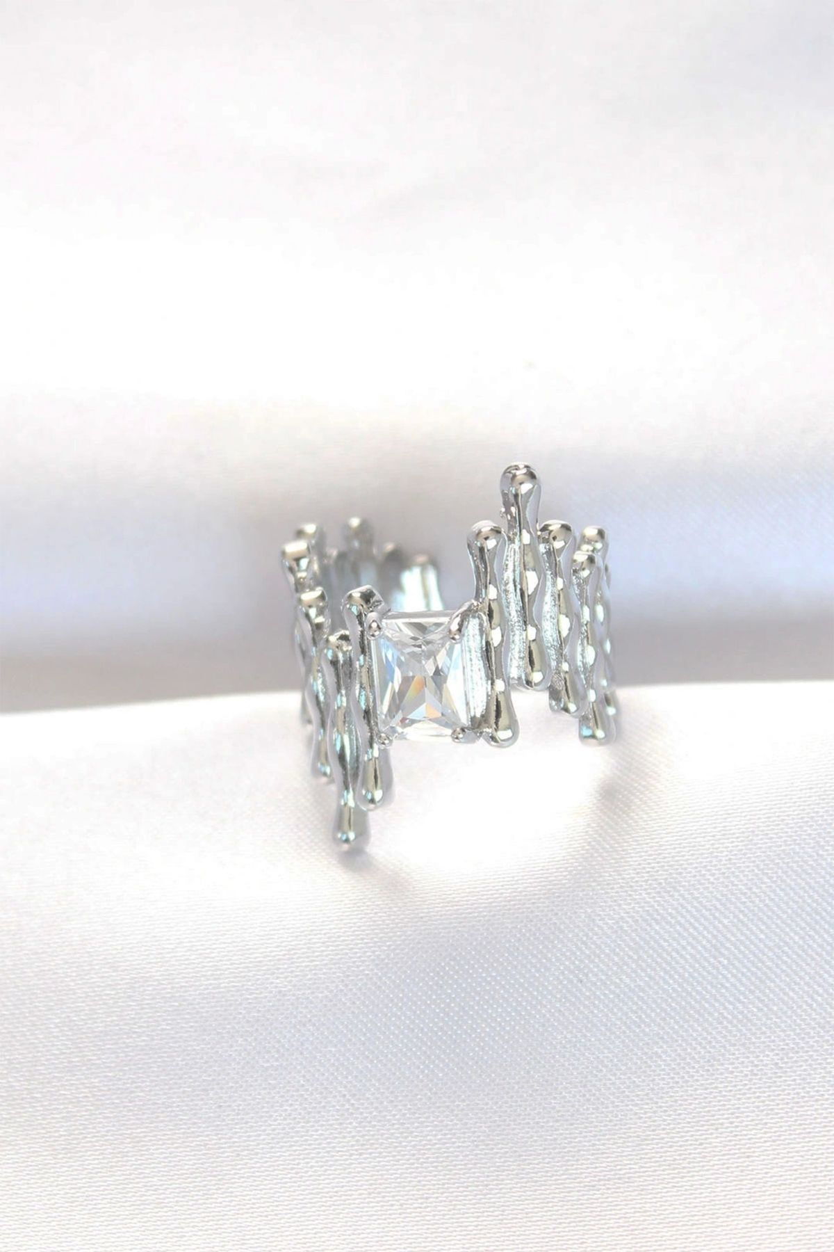 OurStyles Silver Renk Tırtıklı Kalın Baget Taş Tasarım Ayarlanabilir Yüzük - TJ-BYK3104