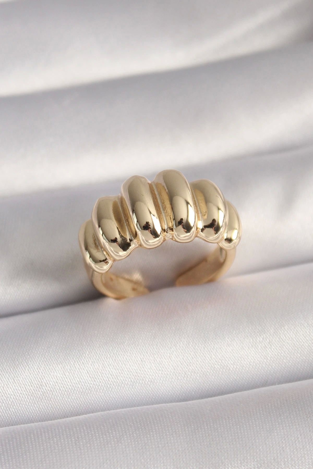 OurStyles Pirinç Gold Renk Kadın Yüzük - TJ-BYK3096