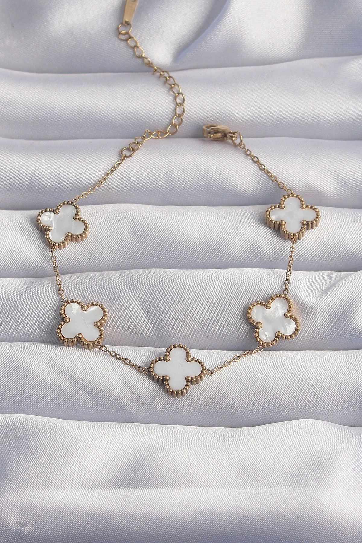 OurStyles 316L Çelik Gold Renk Beyaz Sedefli Yonca Bileklik - TJ-BB6262