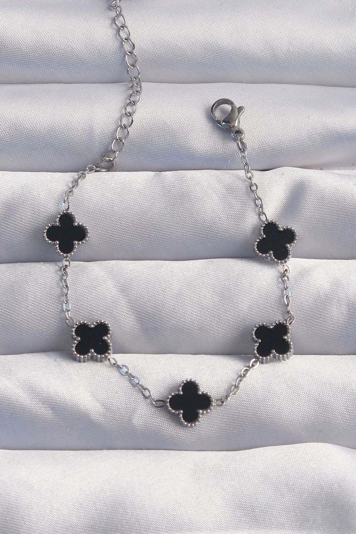 OurStyles 316L Çelik Baby Boy Gümüş Renk Siyah Mineli Yonca Bileklik - TJ-BB6275