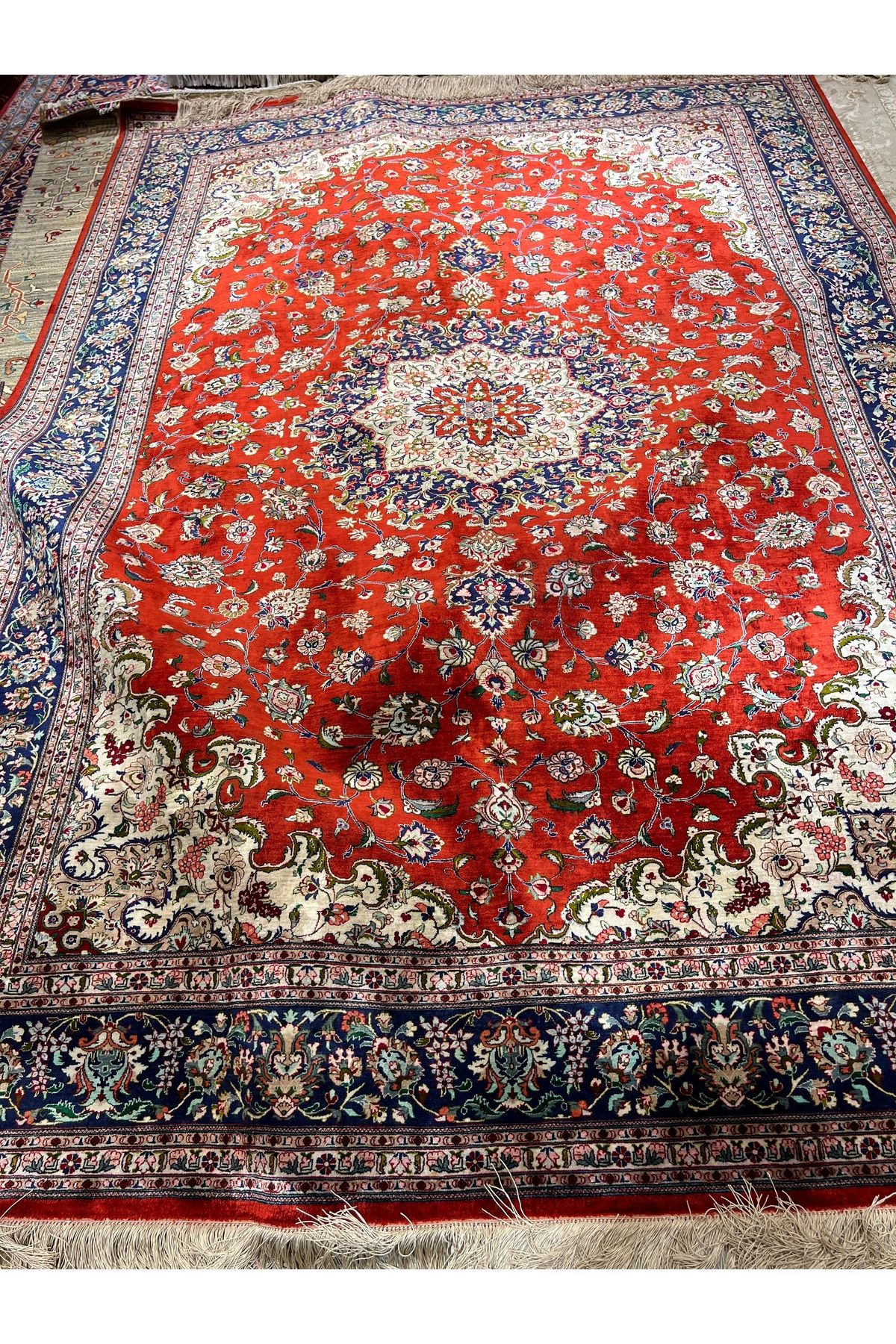 RD RAMAZAN DAĞ EL HALI SANATI El Dokuma İran Kum Halısı Saf İpek Muazzam Bir Eser Ebat 295x195