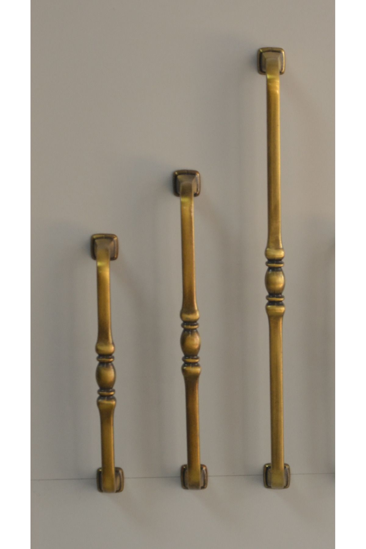 BafArt Mobilya Kulpu Şehzade 128mm Antik Sarı