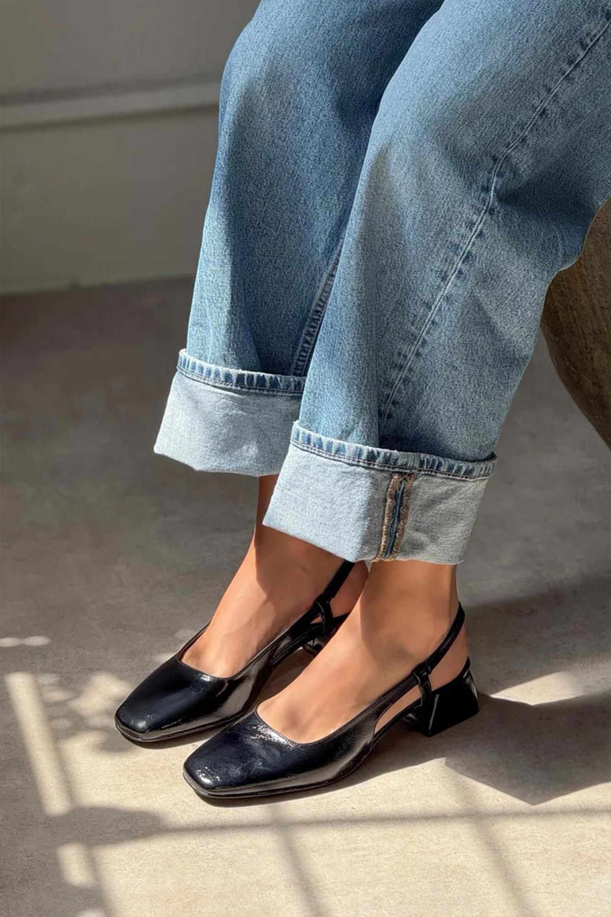 Stilbagshoes URSA YAN VE ARKA AÇIK KADIN AYAKKABI SİYAH