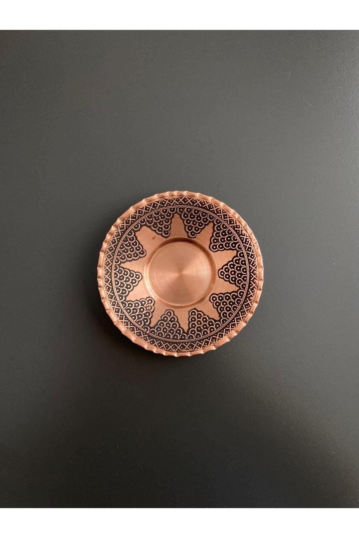 Layla Copper 6'lı Geometrik Desenli Bakır Çay Tabağı - Fiyatı, Yorumları