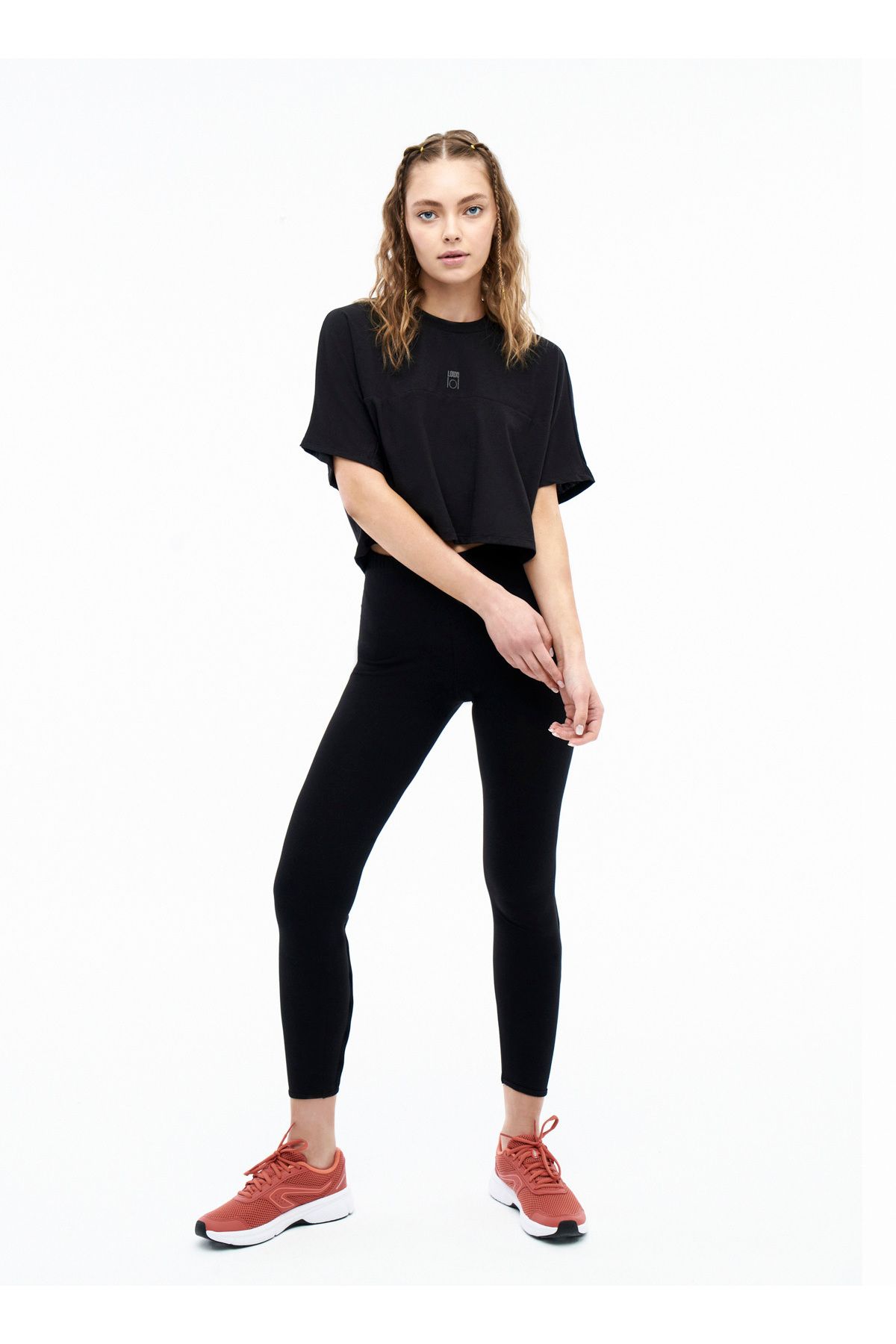 LOUXILOL Siyah Fitilli Criss Cross Detaylı Yüksek Bel Spor Tayt