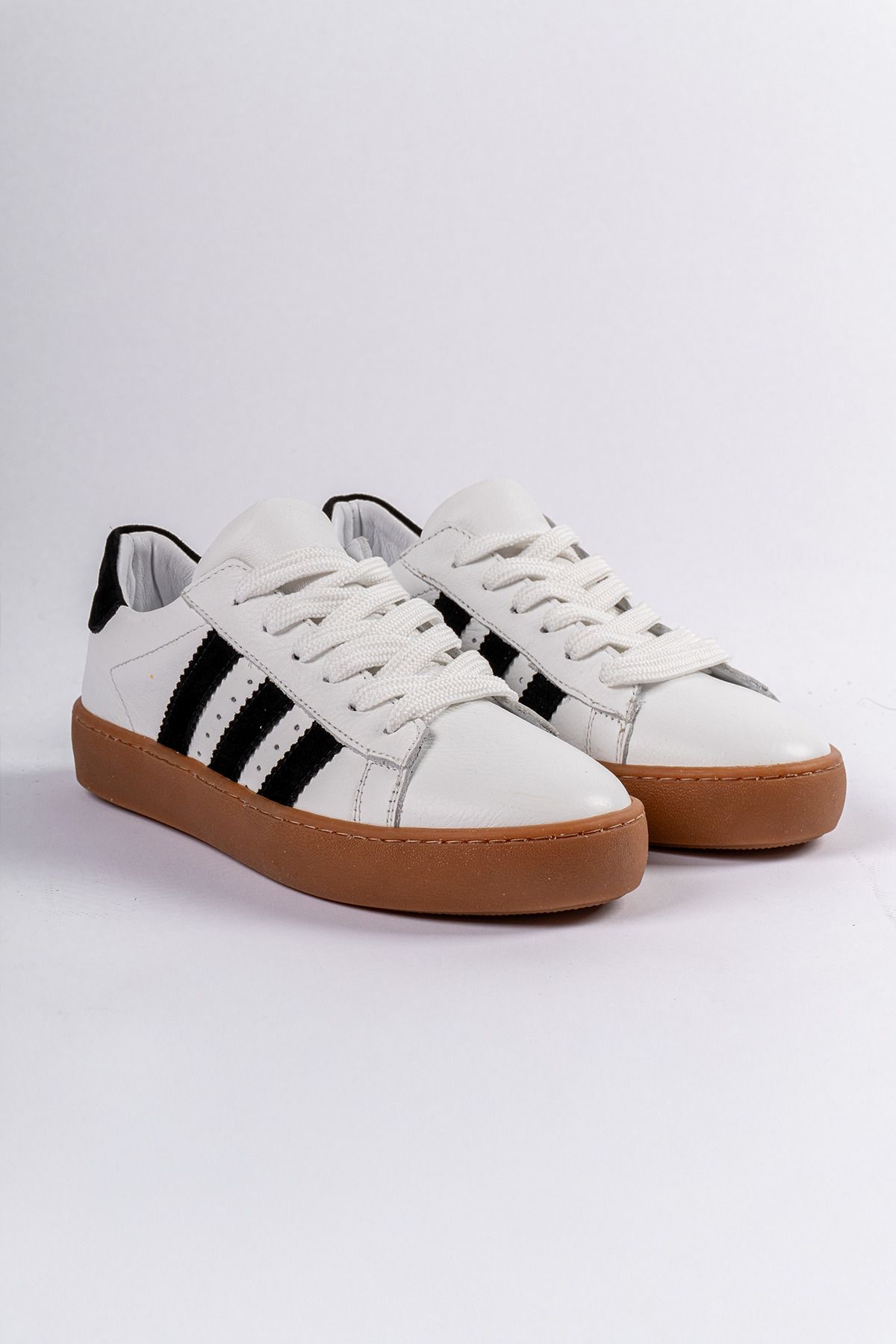 alkushoes Hakiki Deri Kadın Sneaker Beyaz, Bağcıklı Şerit Detaylı Günlük Spor Ayakkabı