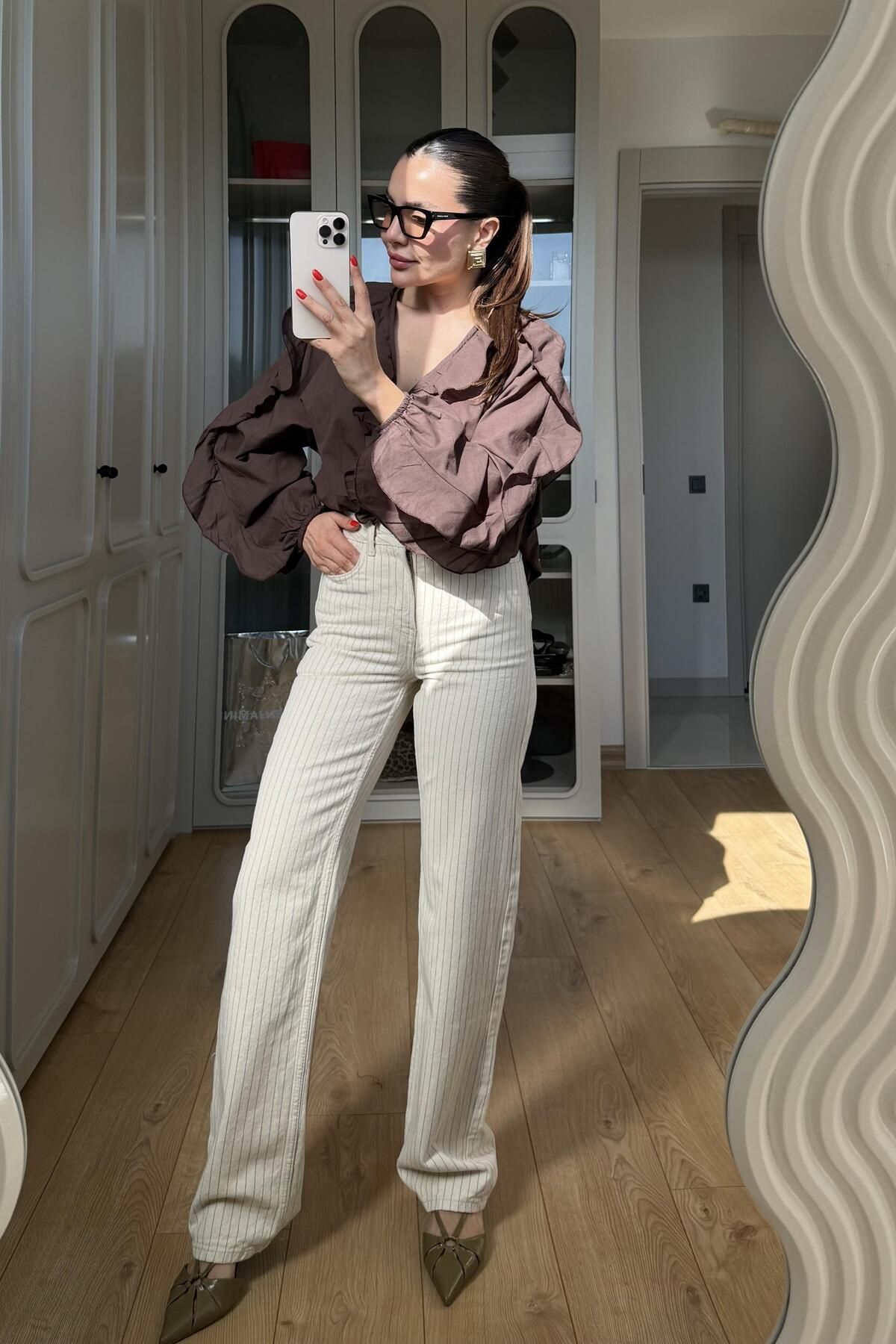 Gizem Ecemiş Damian Çizgi Detay Straight Pantolon