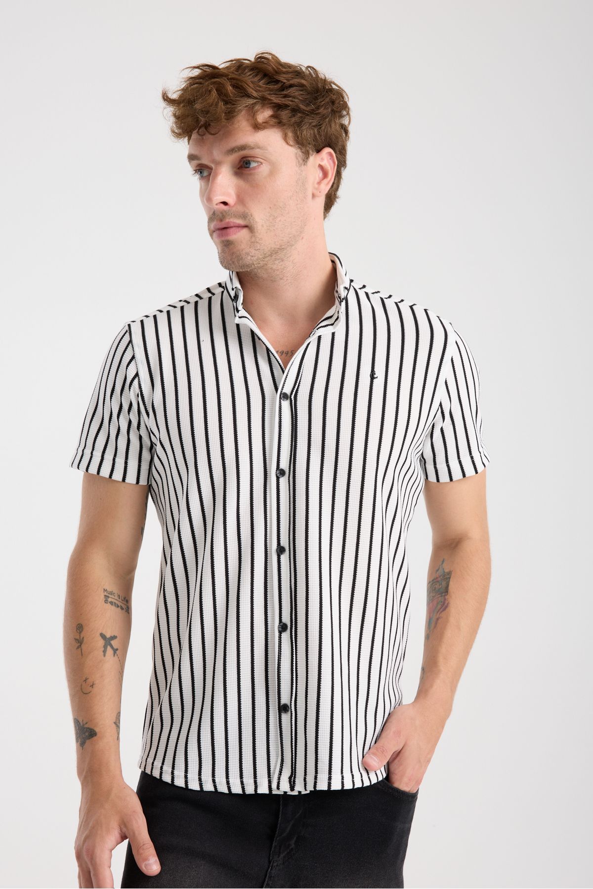 Sabe Erkek Slim Fit Likralı Nefes Alan Örme Çizgili Kısa Kol Gömlek
