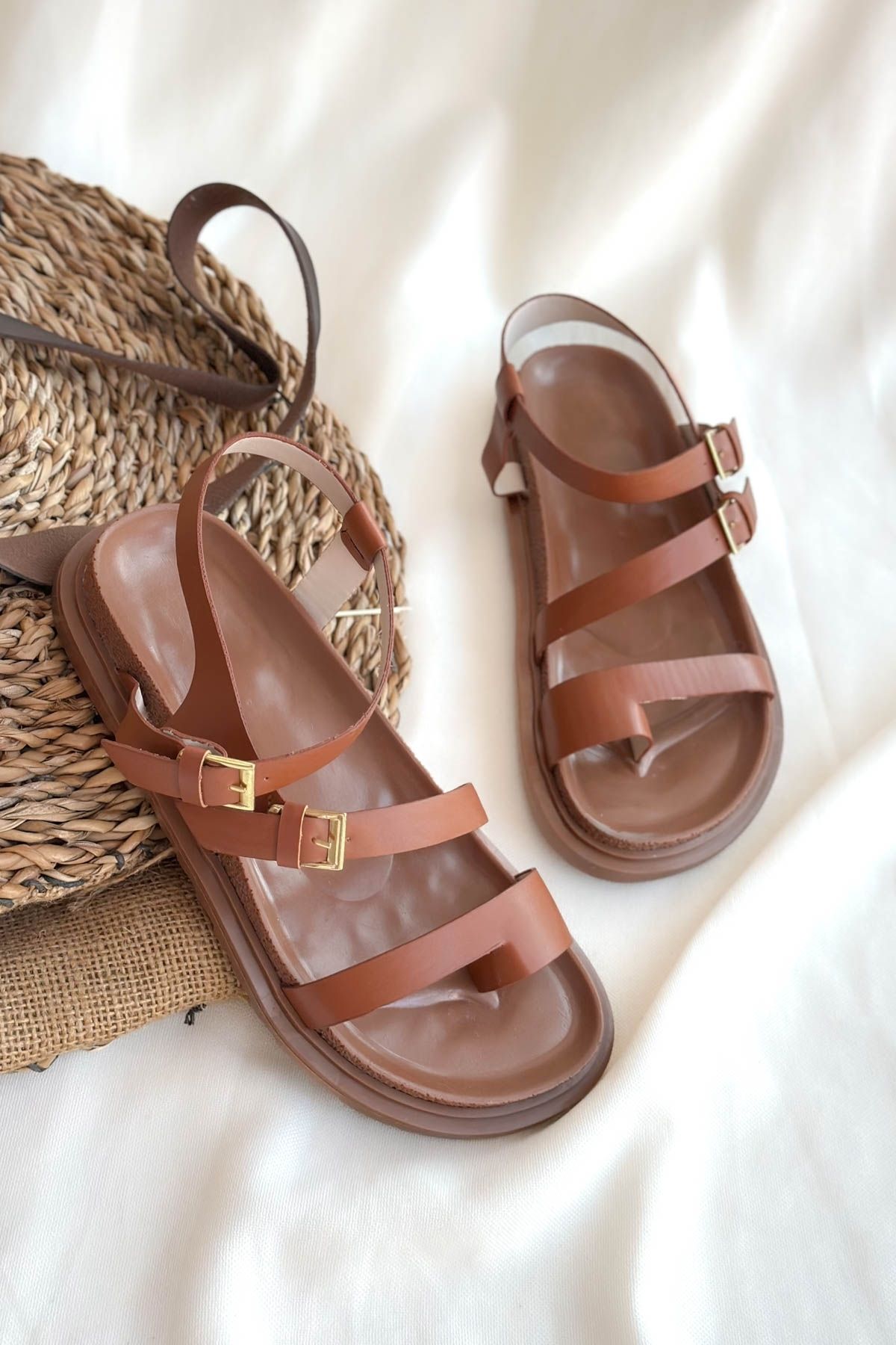 Shoebutik Smootie Taba Deri Parmak Arası Kadın Sandalet
