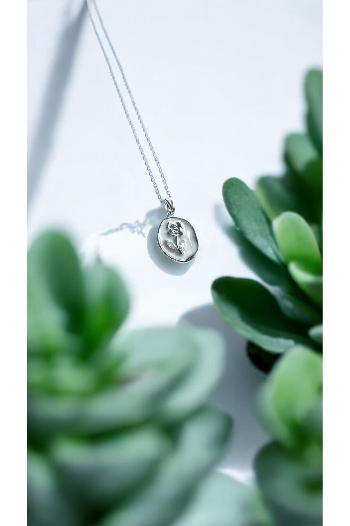 NOVA JEWELLERY Çerçeve Çiçek Model Paslanmaz Çelik Kolye |STEEL NECKLACE