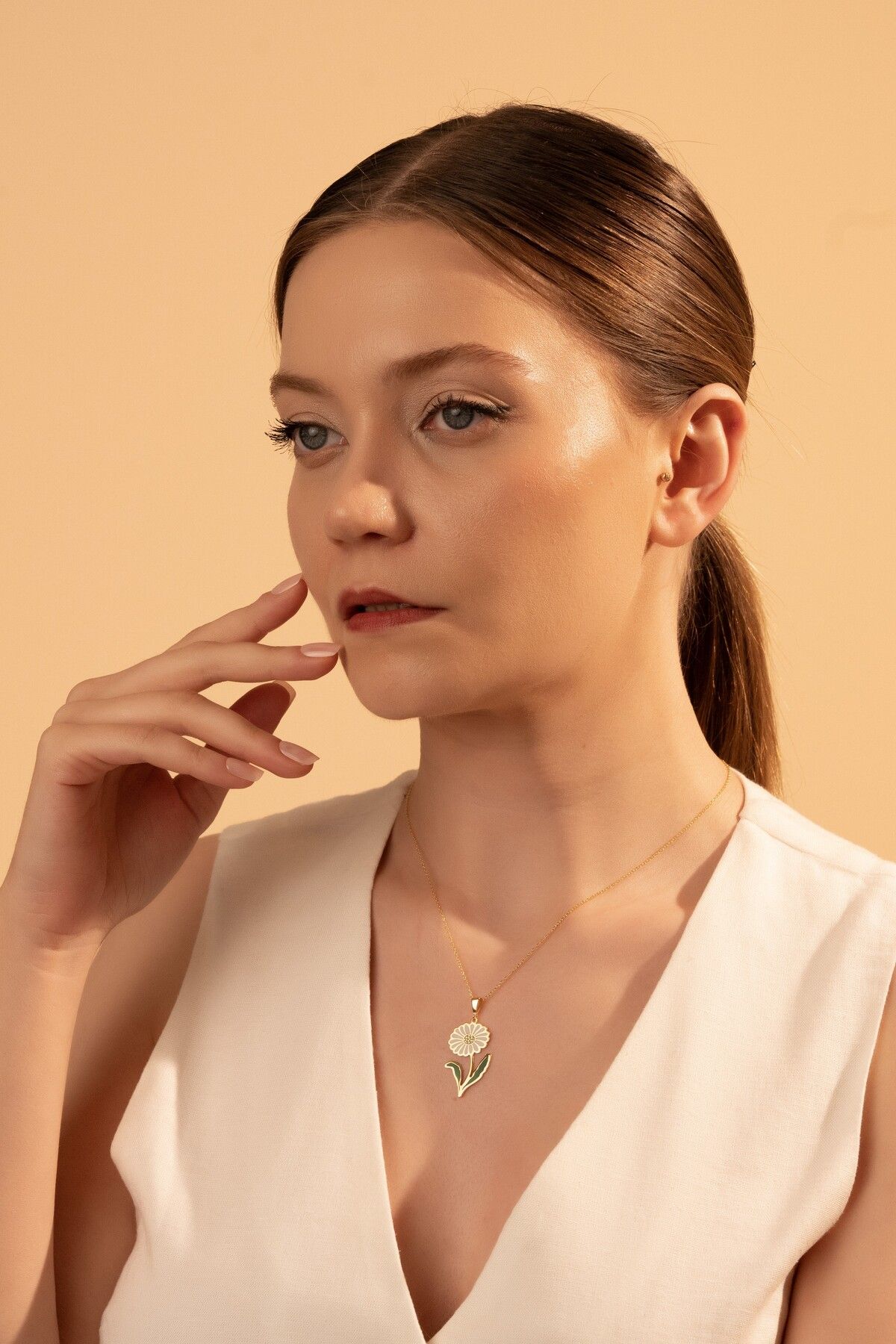 TigerxlJewellery 925 Ayar Gümüş Papatya Figürlü Kolye - Zarif Çiçek Tasarımı Kadın Takısı