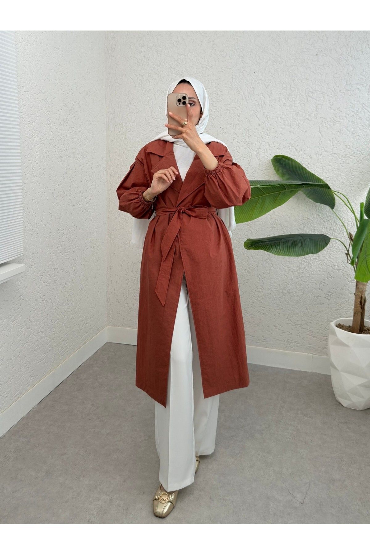 complete the look image