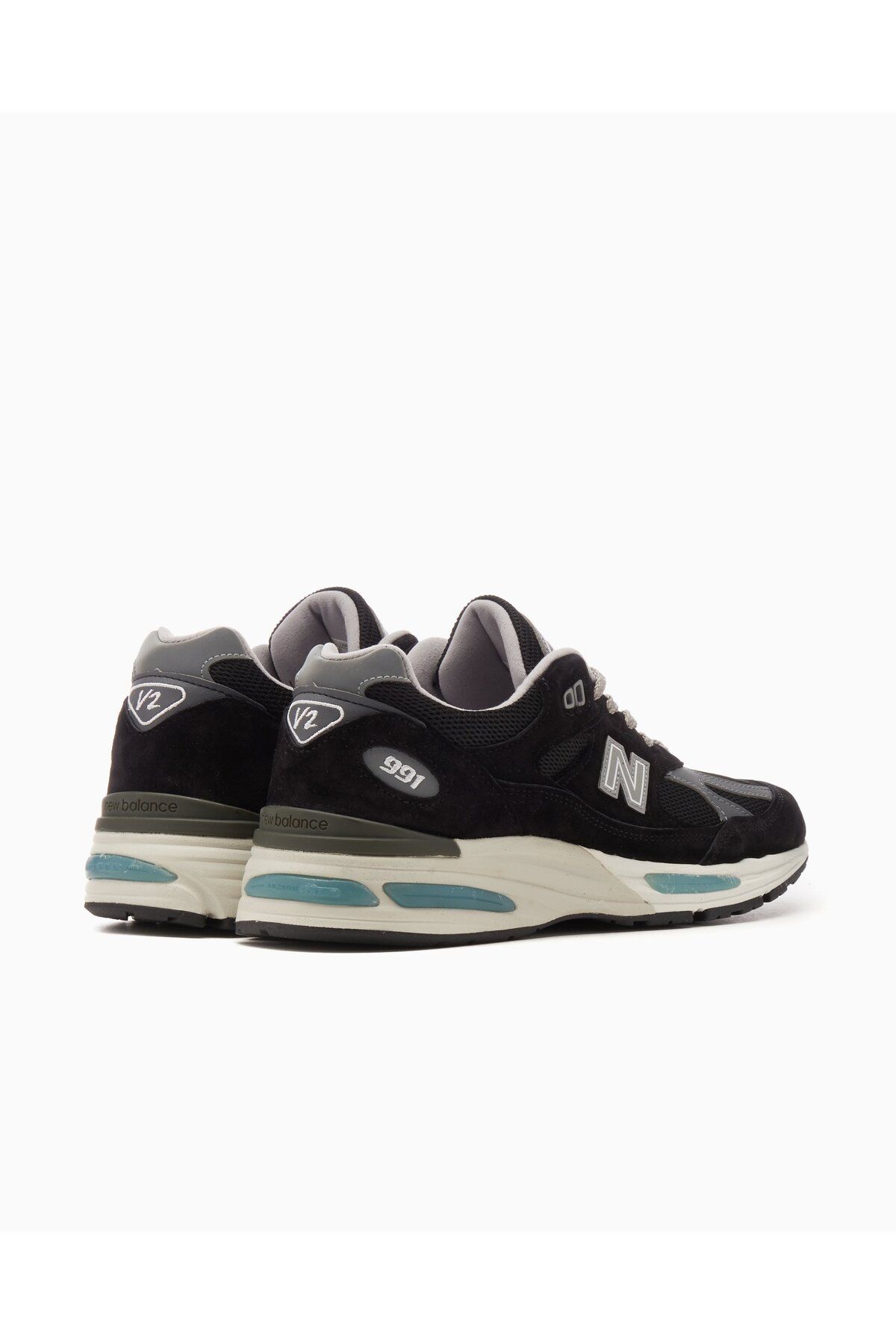 اسنیکر مشکی مردانه کفش اورجینال New Balance