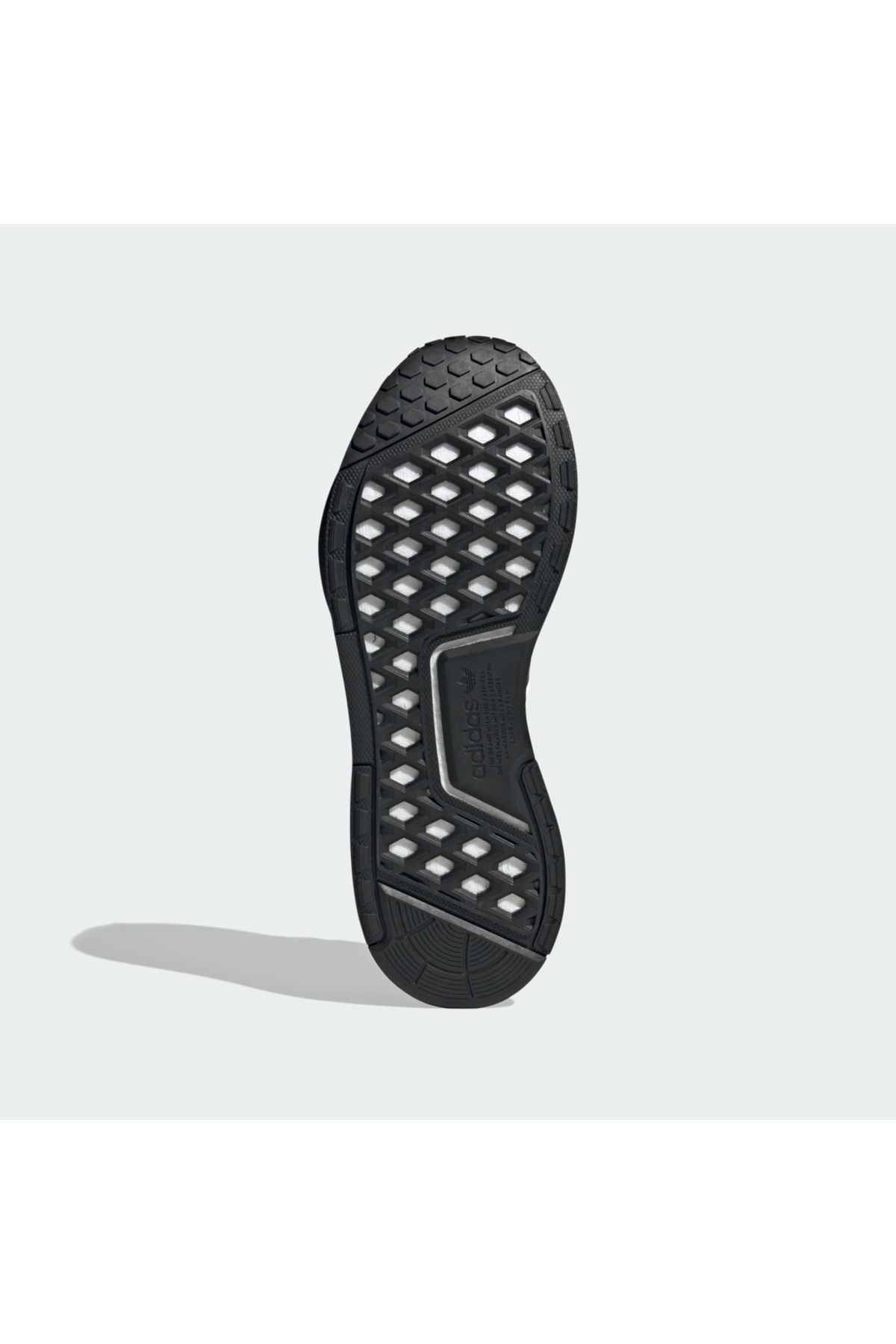 اسنیکر مشکی مردانه NMD R1 V3 کفش های adidas