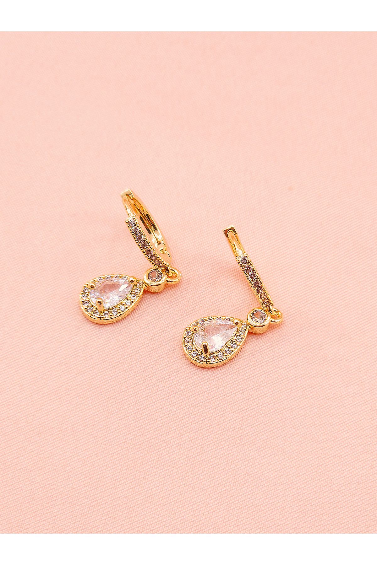 luree accessories Damla Motifli Taşlı Çelik Küpe