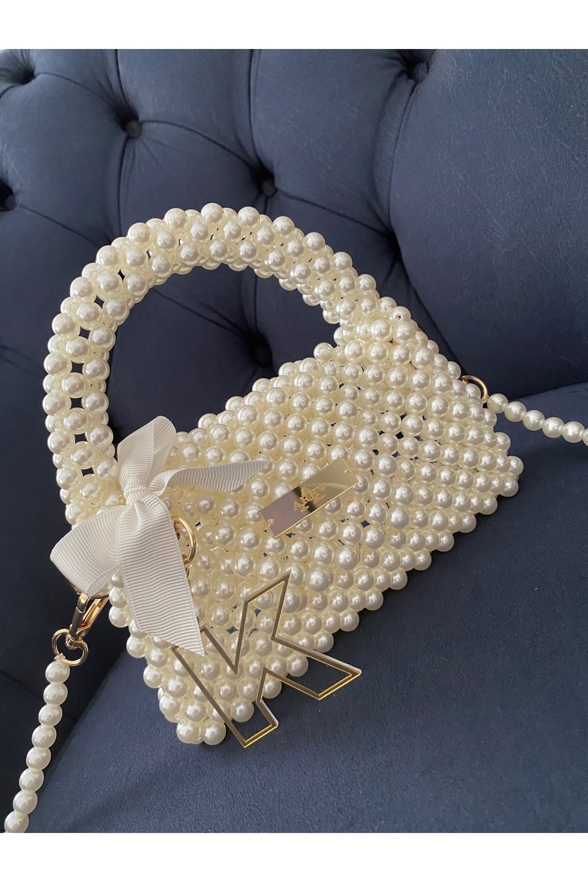AREV BAGS İnci Boncuk Çanta Pleksi Harf Anahtarlık Detaylı