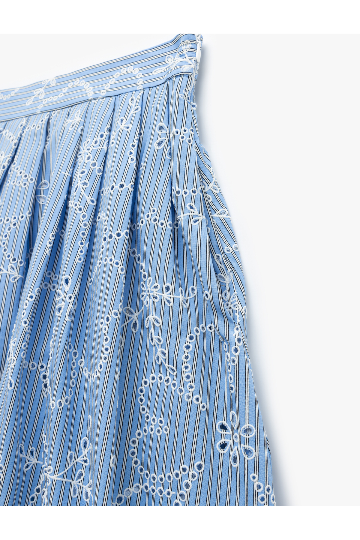 Koton  Pamuklu Astarlı Brodeli Pileli Fisto Uzun Çiçekli Kloş Etek - Görsel 5