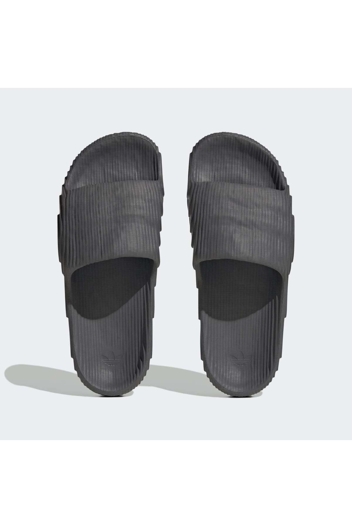 دمپایی ورزشی خاکستری مردانه و زنانه 22 در انصاف اورجینال adidas