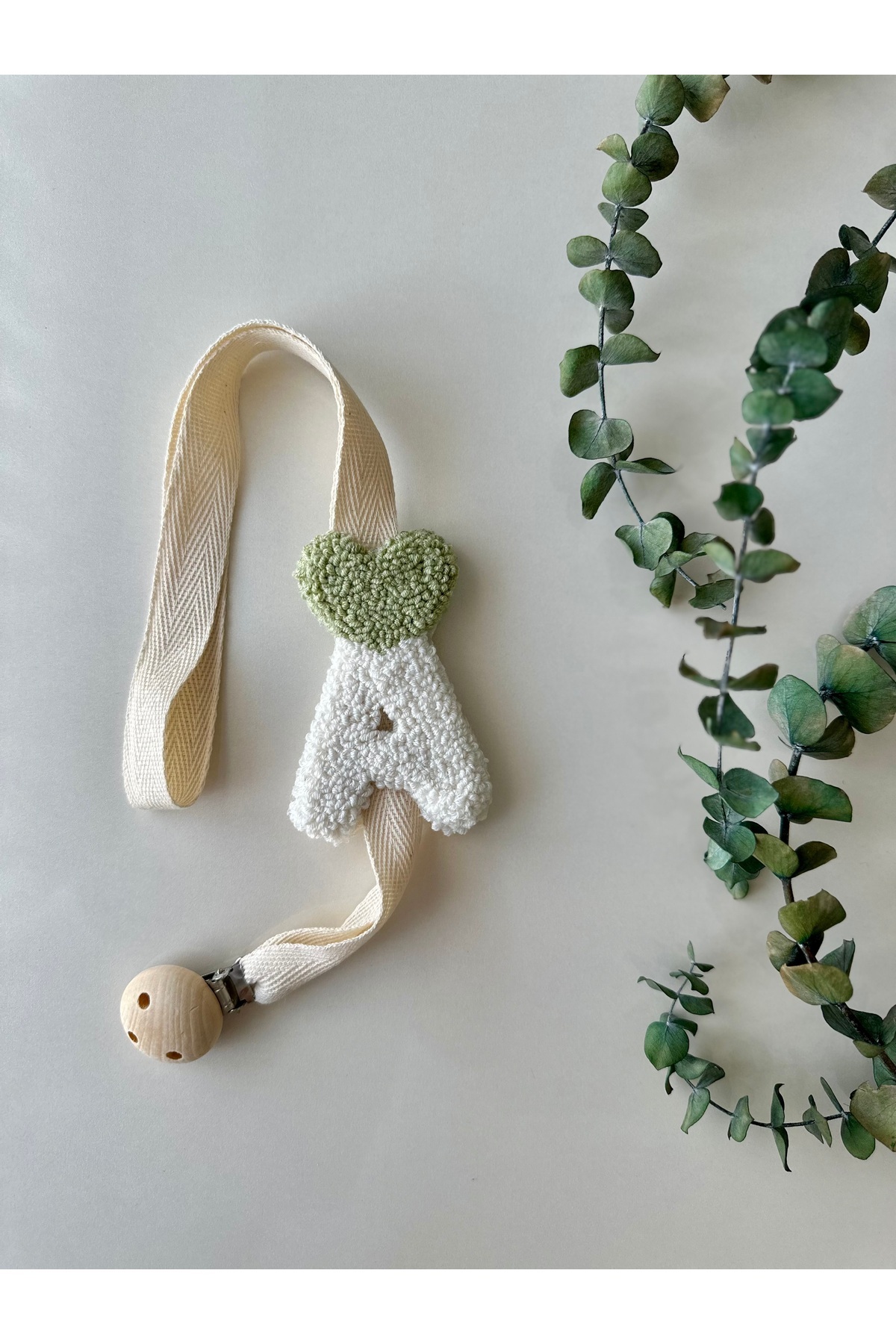 MİRZAS BALKES İsme Özel Çift Taraflı Punch Bebek Emzik Askısı İstenilen Harf ve Renk Seçeneği ile fotoğrafı 3 (önizleme)