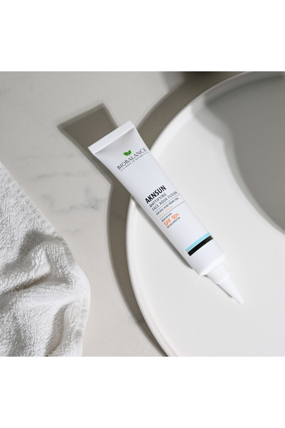 probio balance-AKNSUN Mattifying Cream with SPF 50+, for Acne-Prone and Oily Skin, Bio Balance, MEDIUM, 40 ml 3