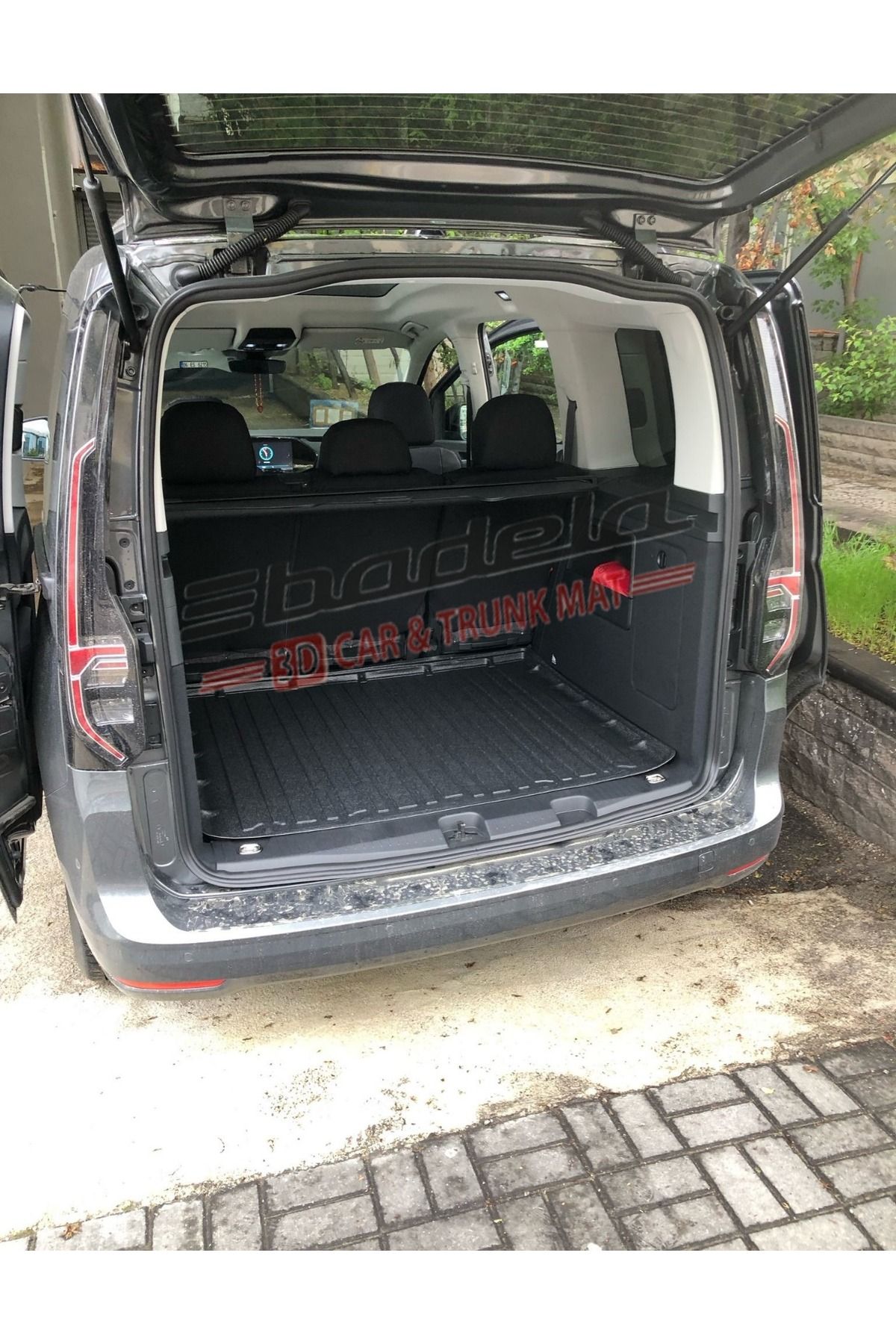 badela FORD TOURNEO CONNECT KOLTUKLU VAN 2023- SONRASI 3D KAUÇUK BAGAJ HAVUZU