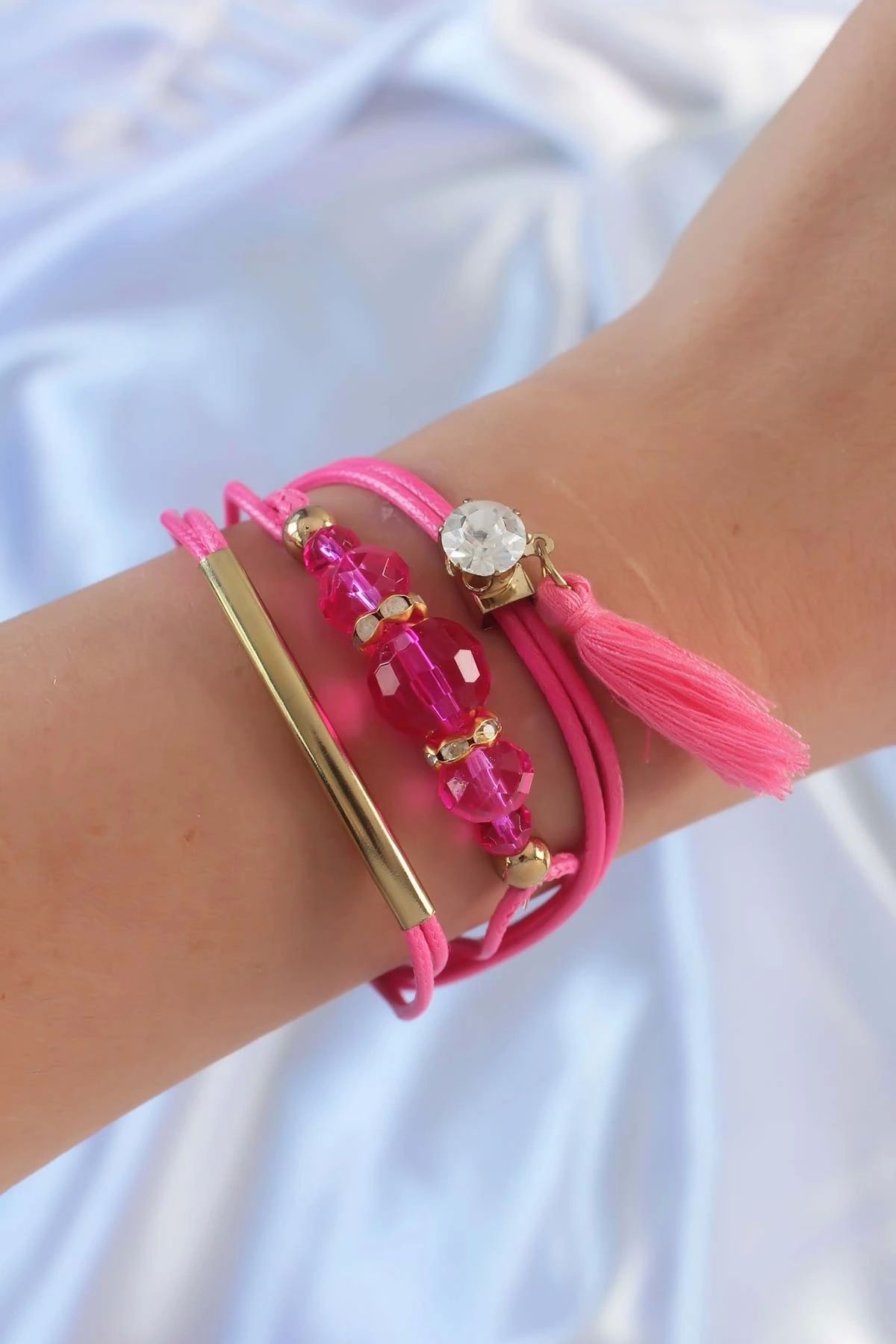 OurStyles Pembe Zirkon Taşlı İpli Püskül Detay Çoklu Bileklik - TJ-BB6360