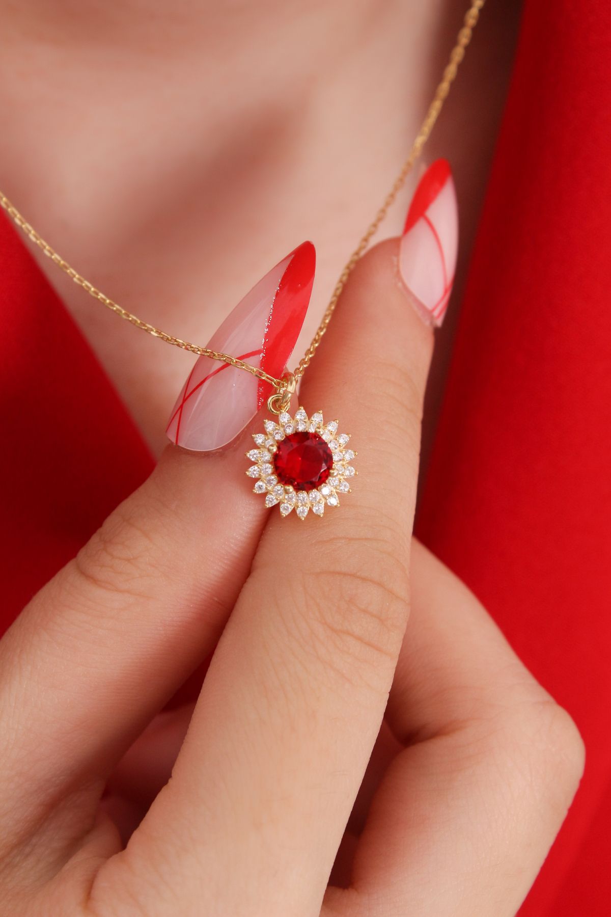 LİNOVE JEWELLERY Ruby Gümüş Kolye, 925 Ayar Gümüş Kırmızı Kolye, Güneş Model Kolye, Gümüş Kırmızı Kolye