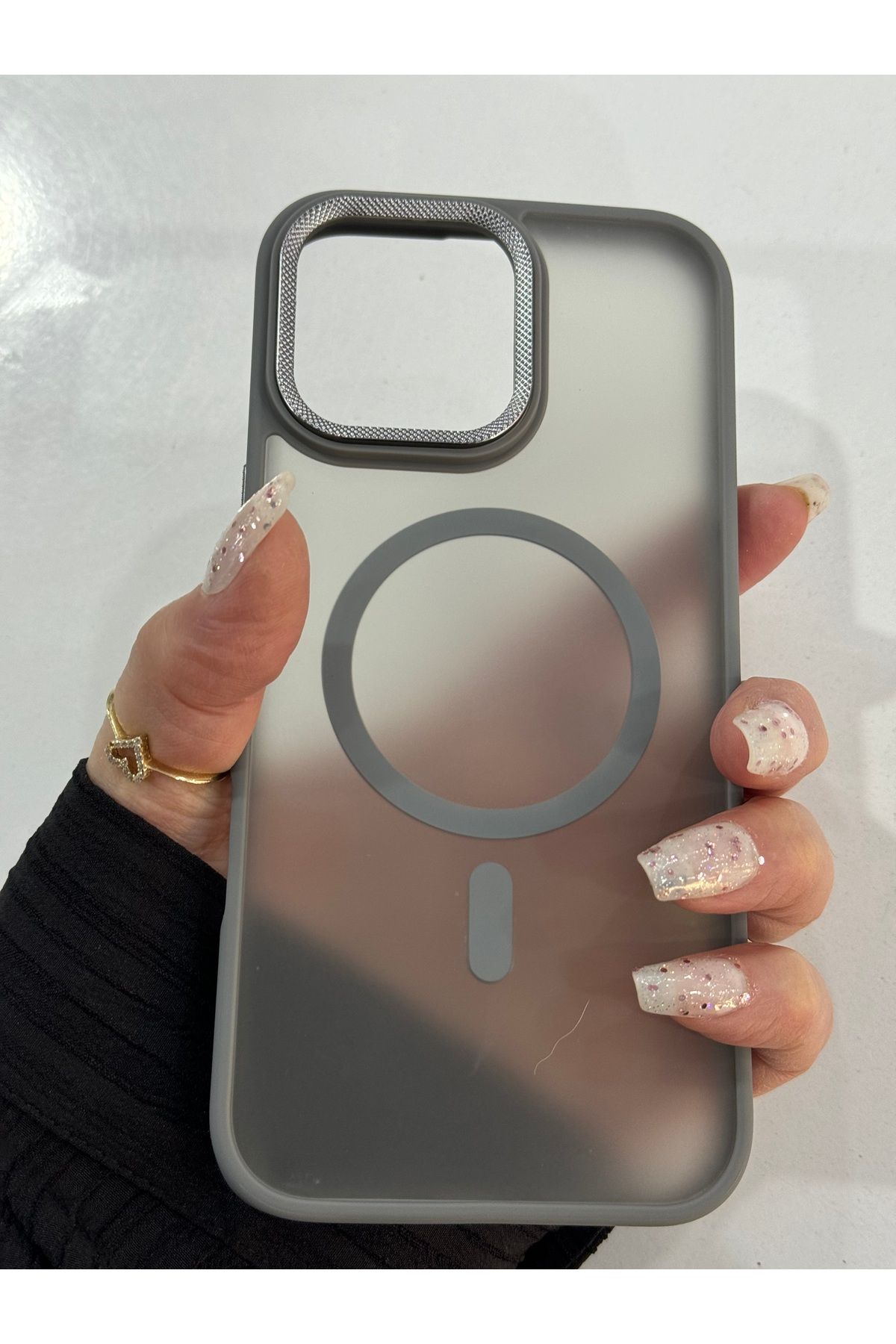 DÜNYA AKSESUAR İphone 14 pro Uyumlu Megsafe Şarj Mat Darbe Önleyici Tam Koruma Silikon Kılıf